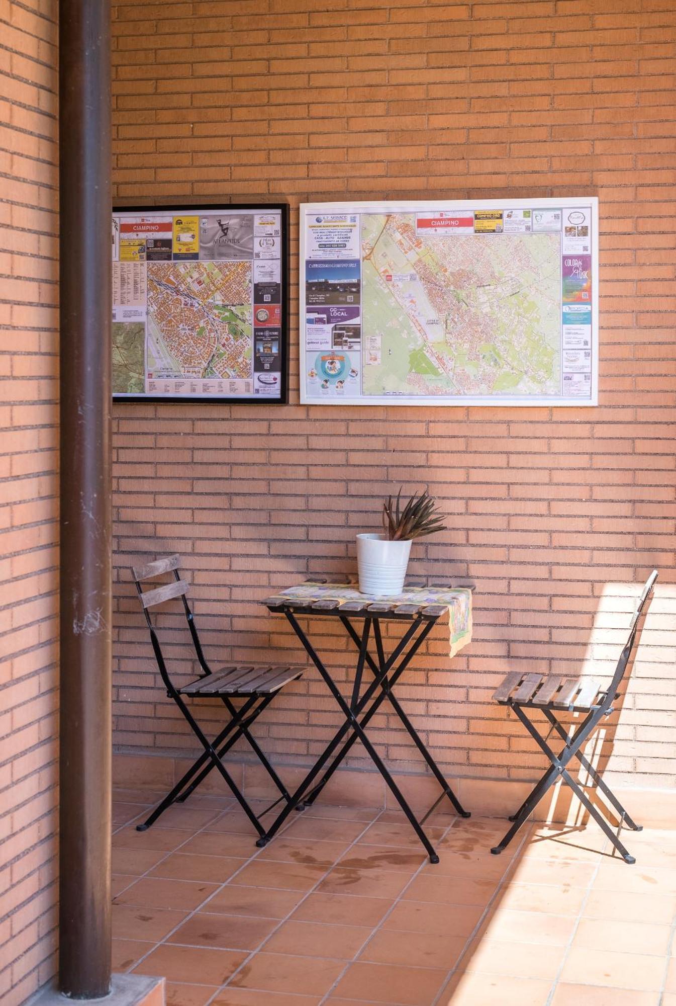 Travelershome Ciampino Suite Eksteriør billede